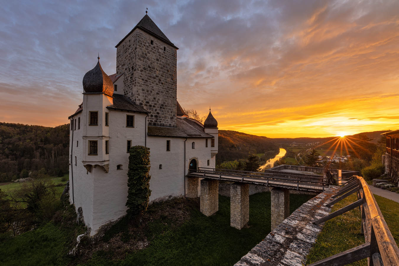 Burg Prunn bei Sonnenuntergang