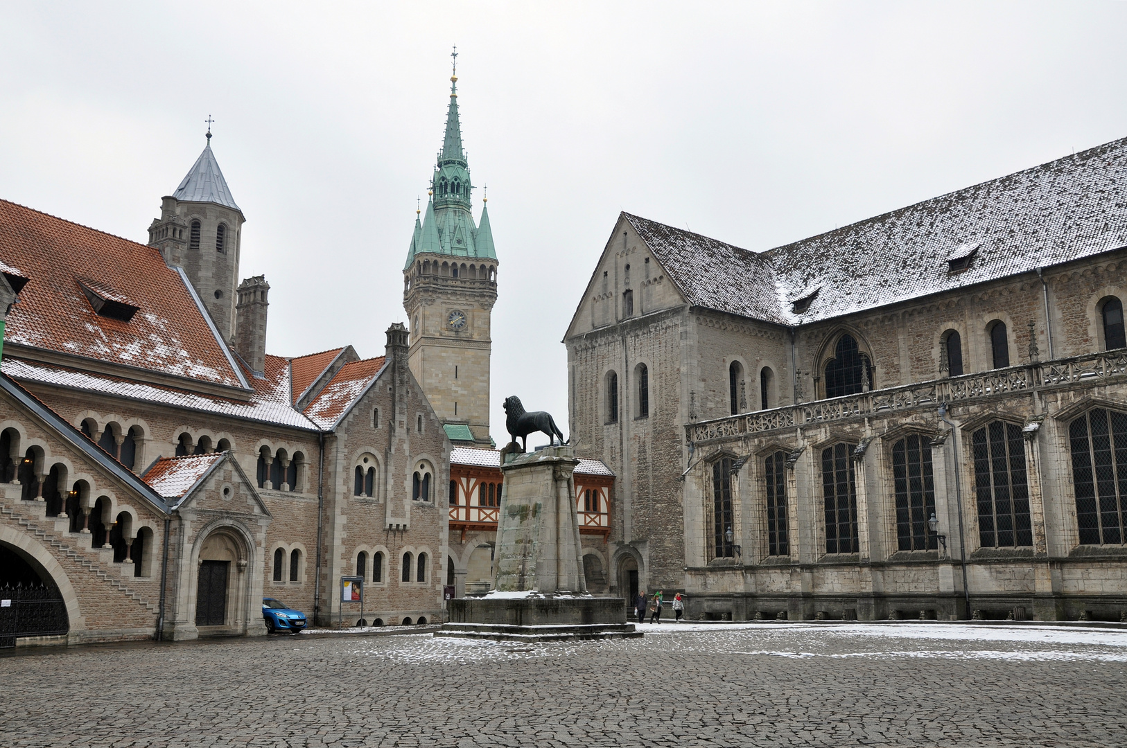 Burg - Rathaus - Dom