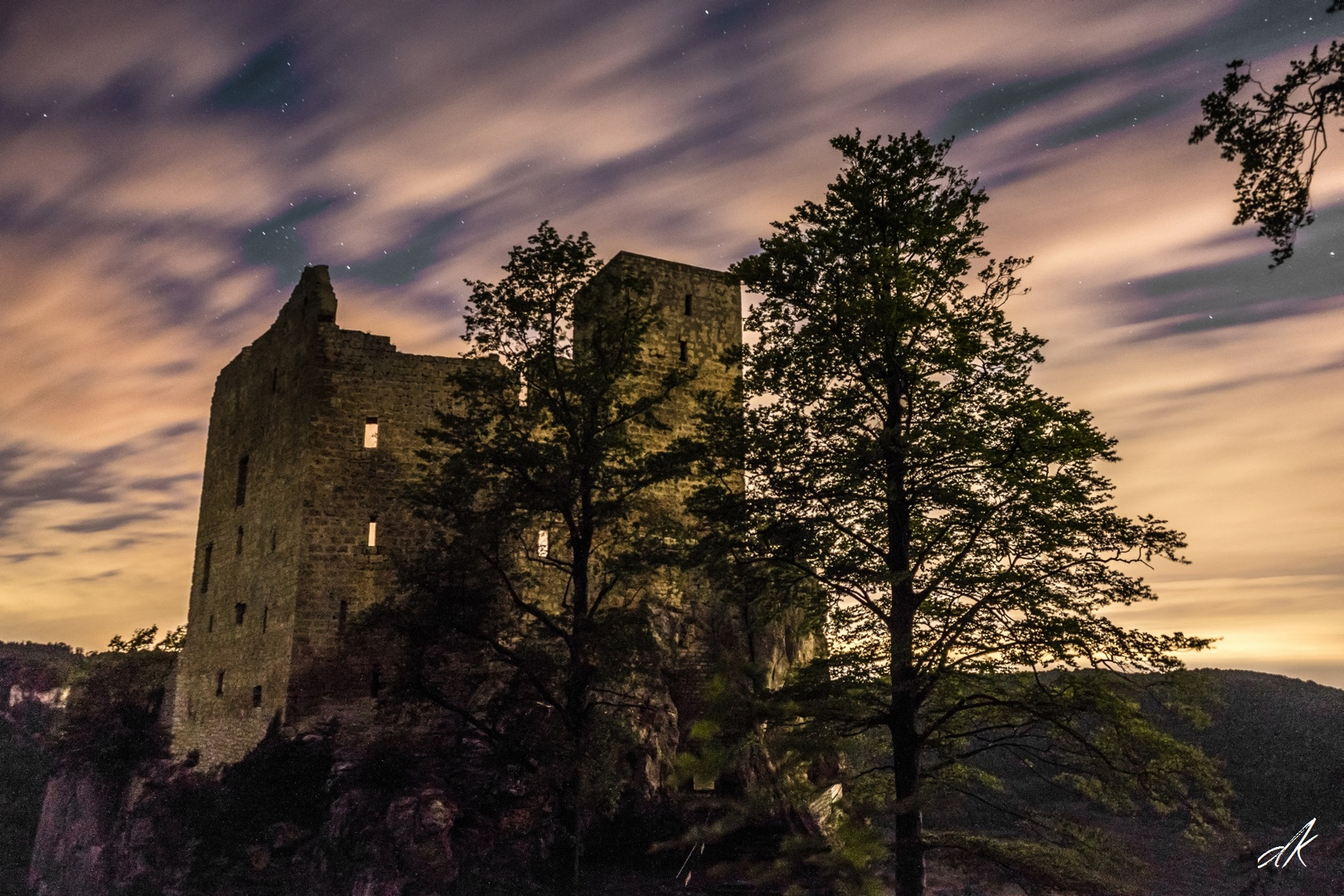 Burg Reußenstein bei Nacht 3