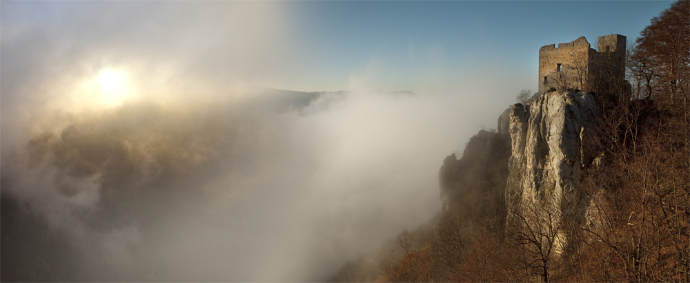 Burg Reussenstein im Herbst