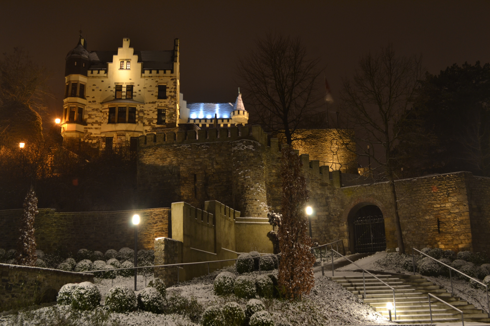 Burg Rode bei Nacht