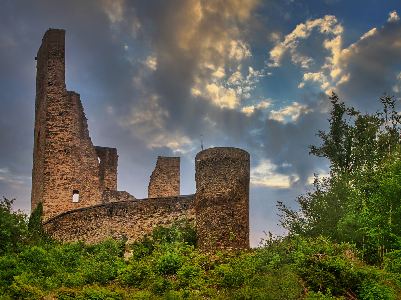 Burg-Ruine I