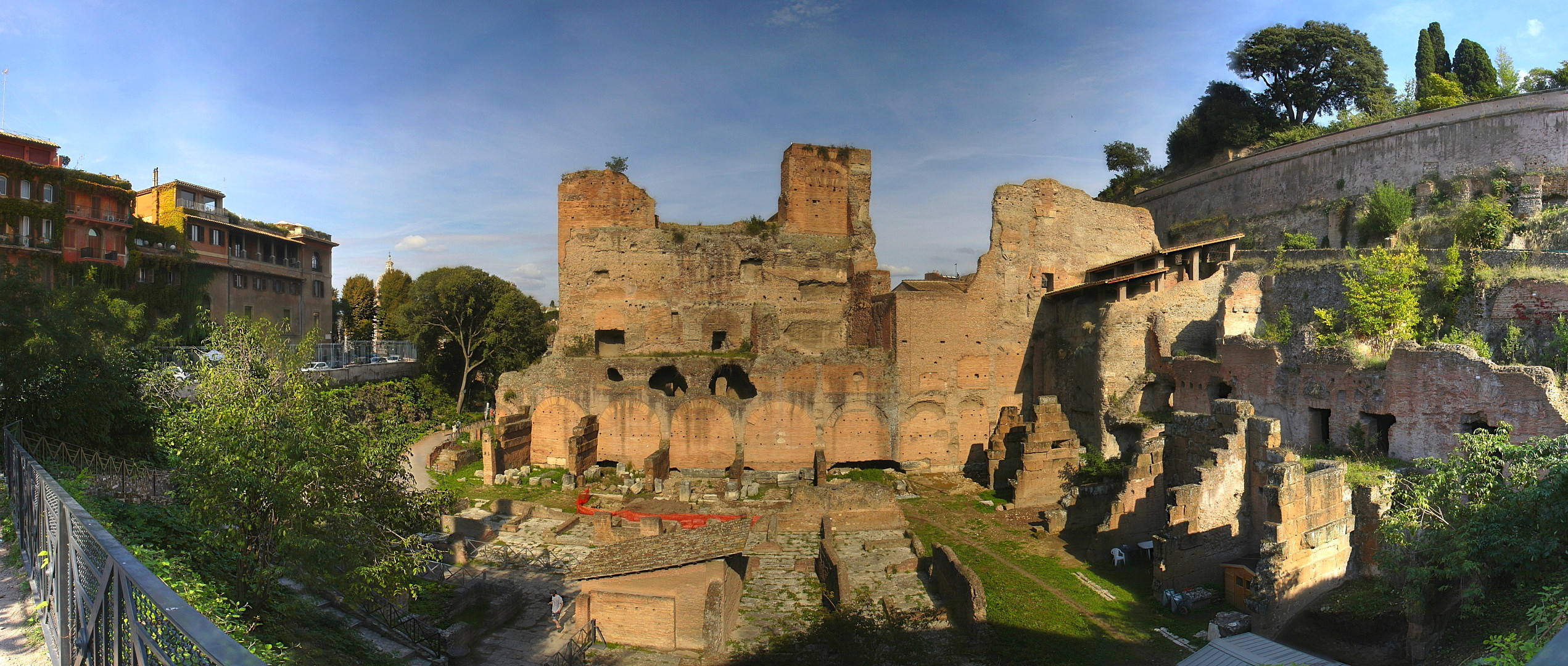 Burg-Ruine [ Pano ]