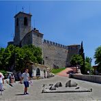 burg san marino (1) ...