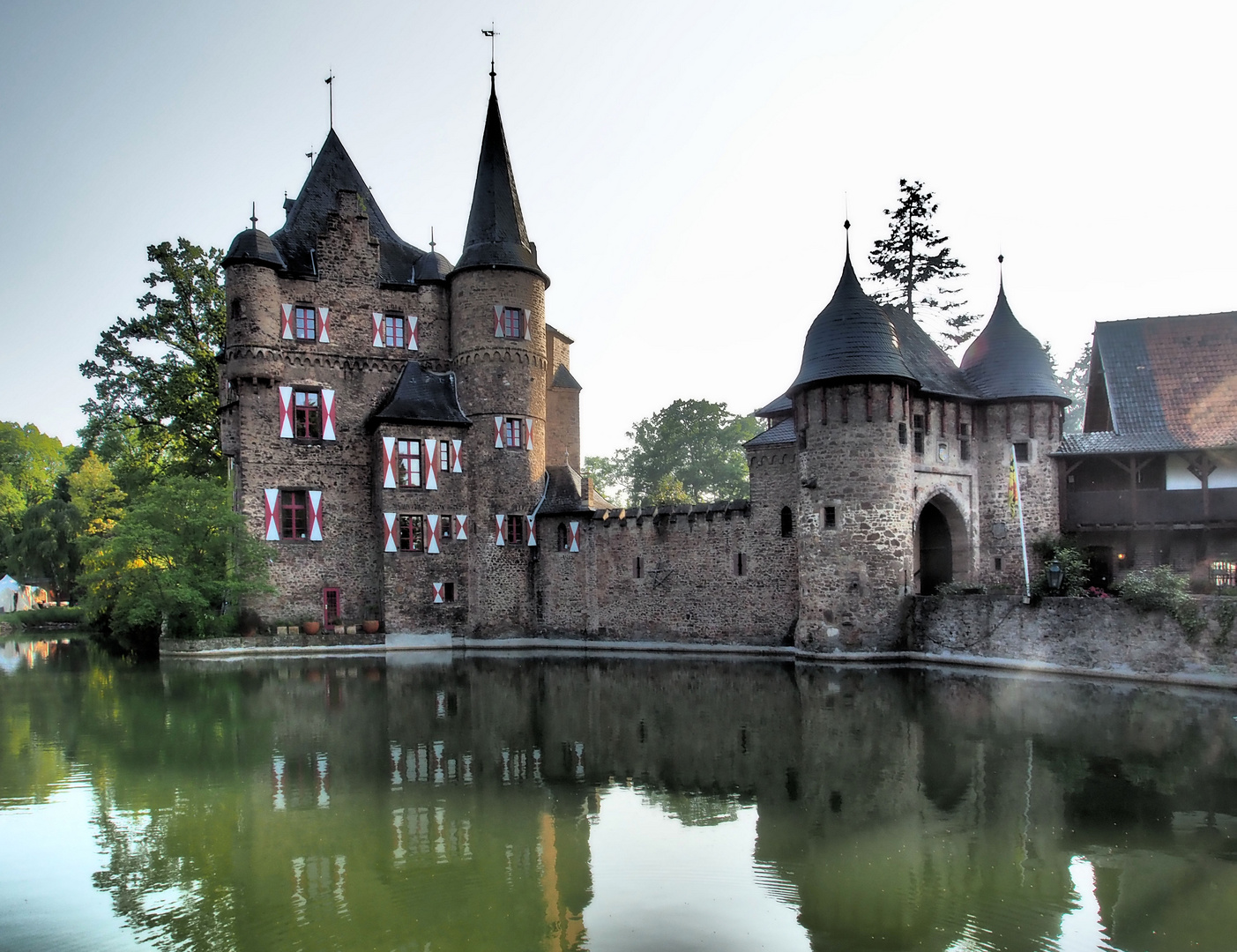 Burg Satzvey Foto Bild Fotos Architektur Motive Bilder Auf Fotocommunity