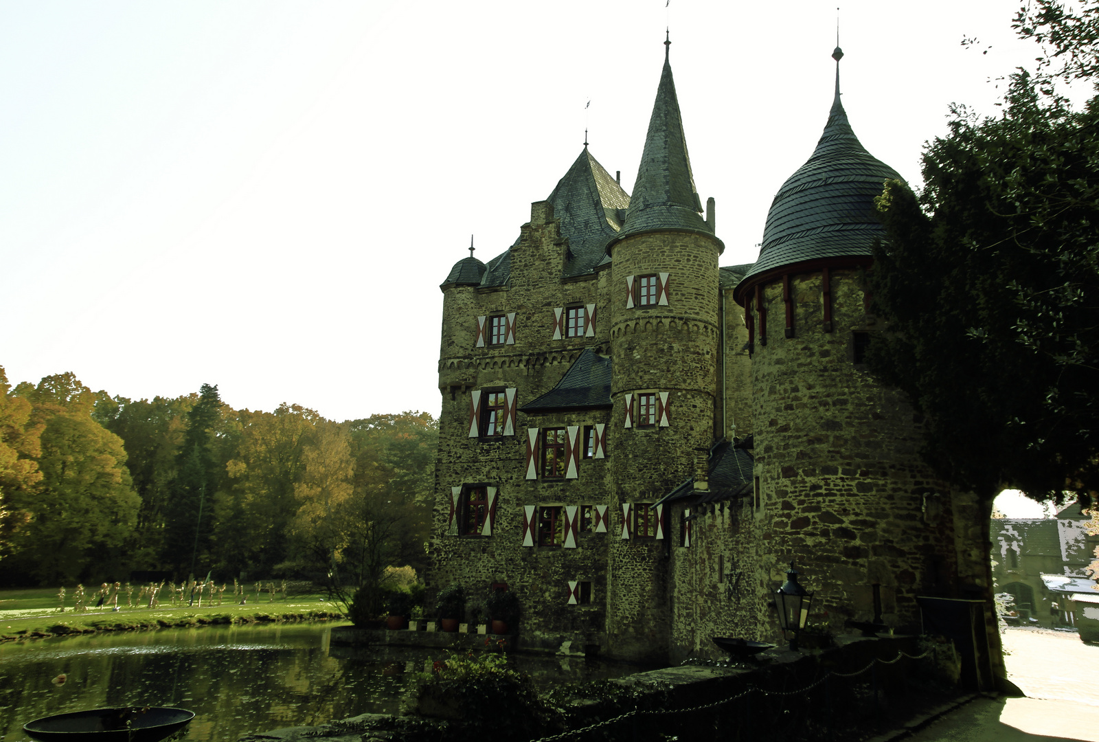 Burg Satzvey im November 2011