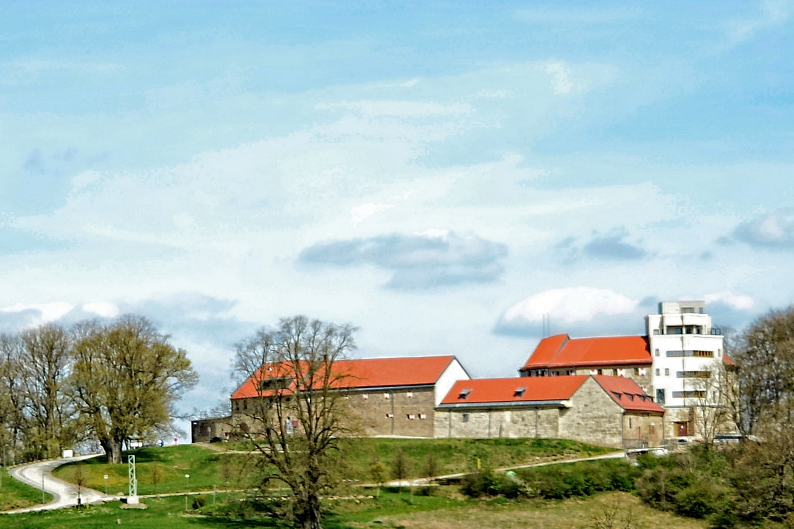 Burg Scharfenstein mit Anbau