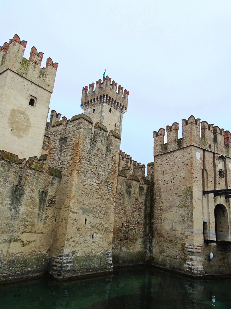 Burg Sirmione