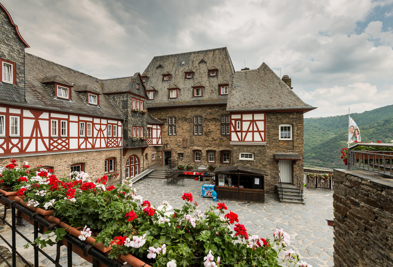 Burg Stahleck-Innenhof