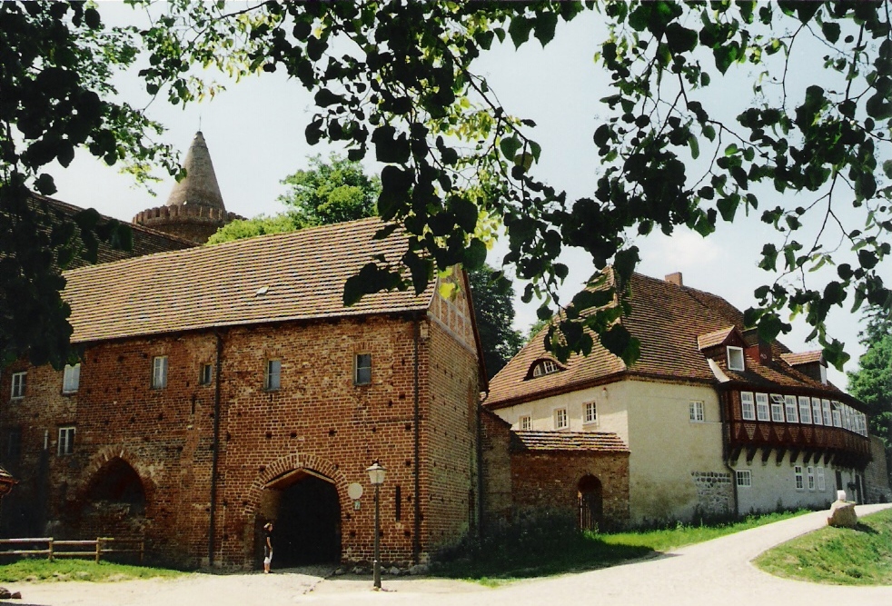 Burg Stargard - das Obertor auf der Burg