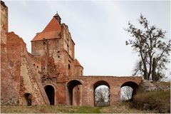 burg szymbark 14