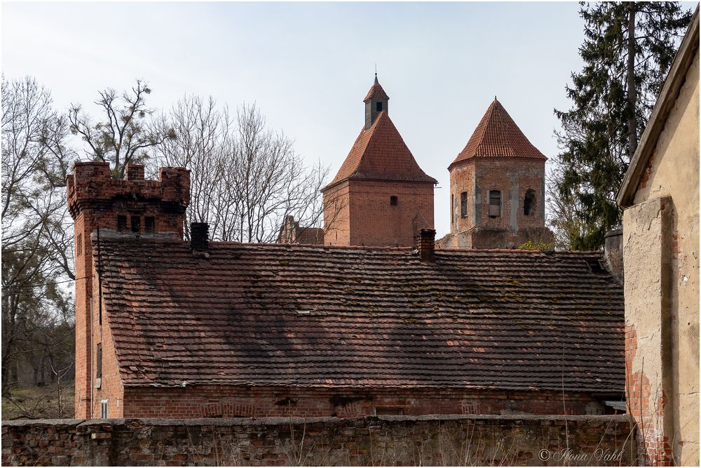 burg szymbark gehöft 07