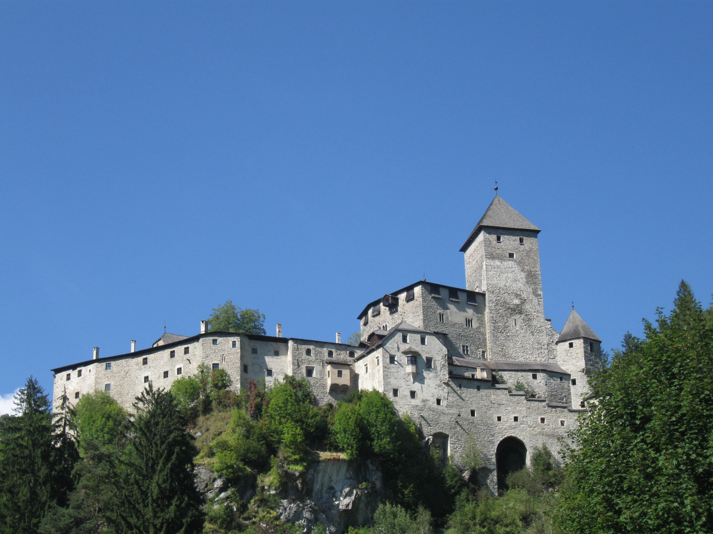 Burg Taufers