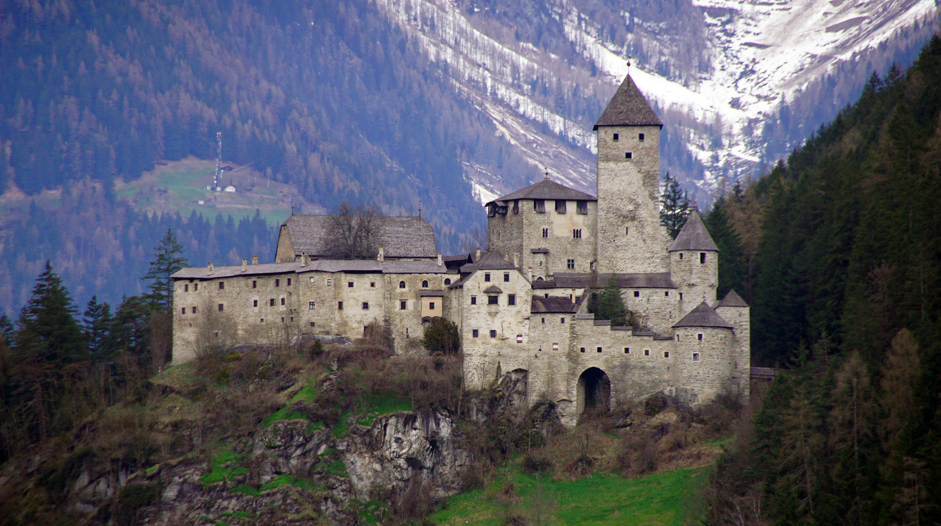 Burg Taufers