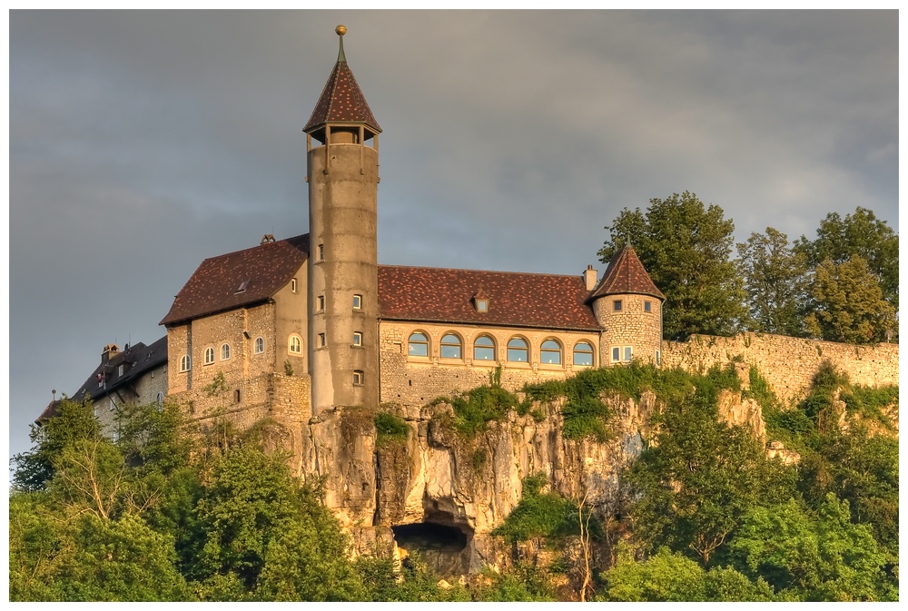 Burg Teck im Abendlicht