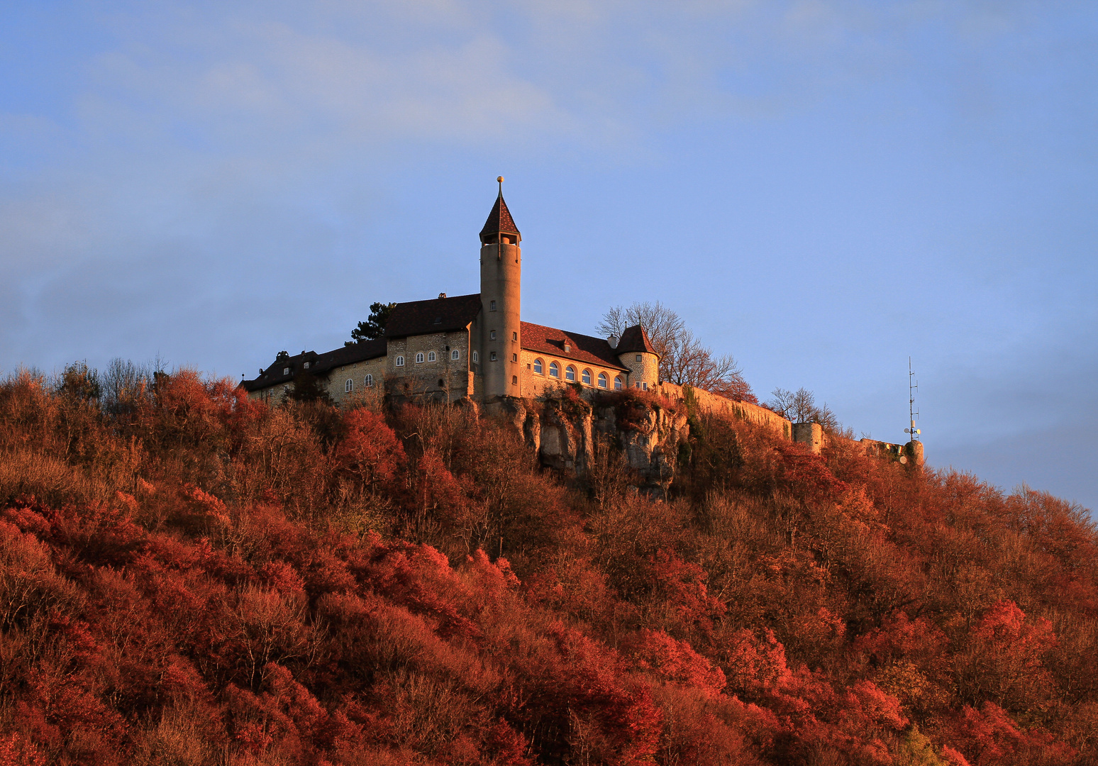 Burg Teck im Herbstkleid