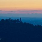 Burg Teck im späten Abendlicht