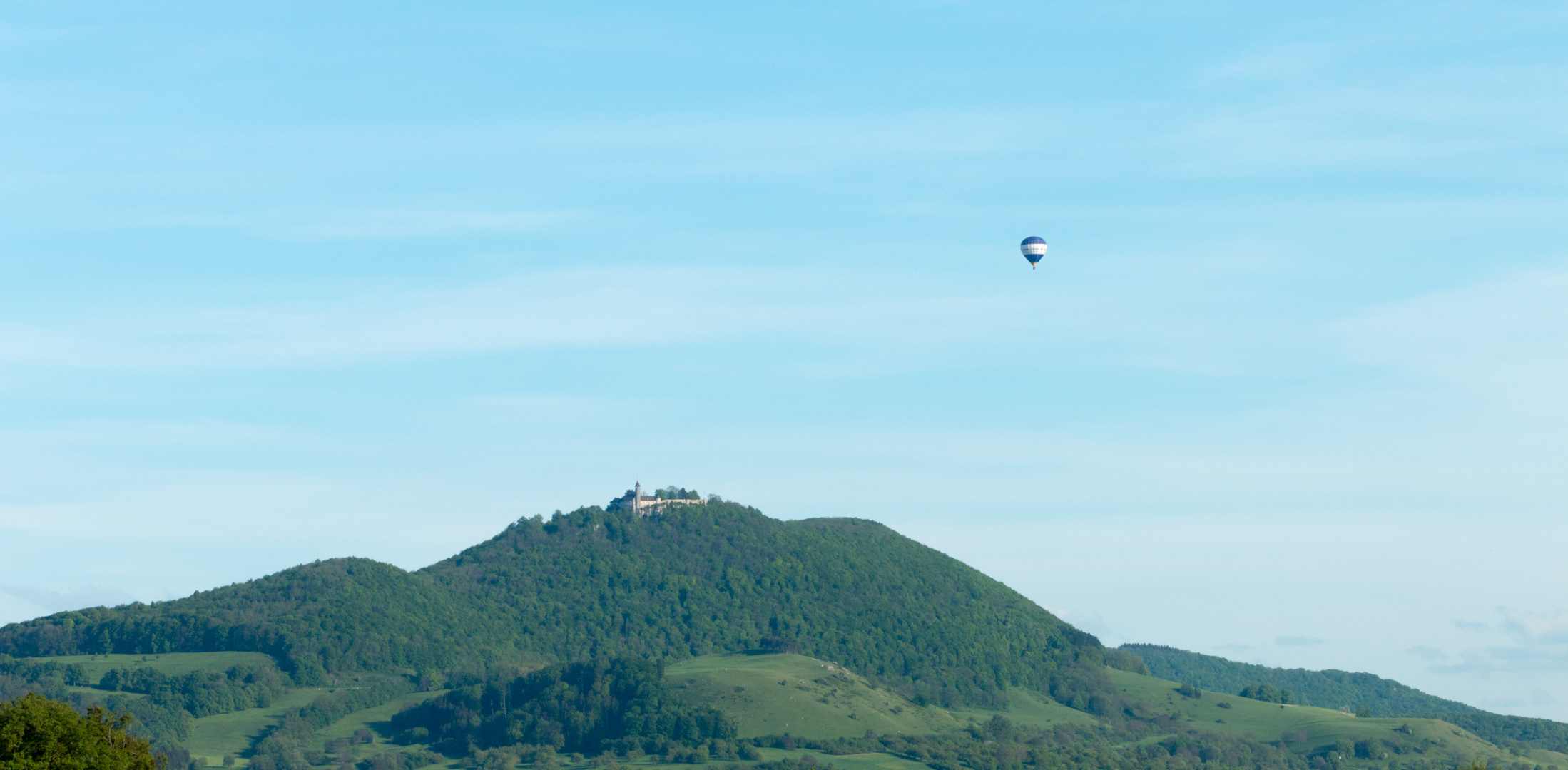 Burg Teck mit Ballon