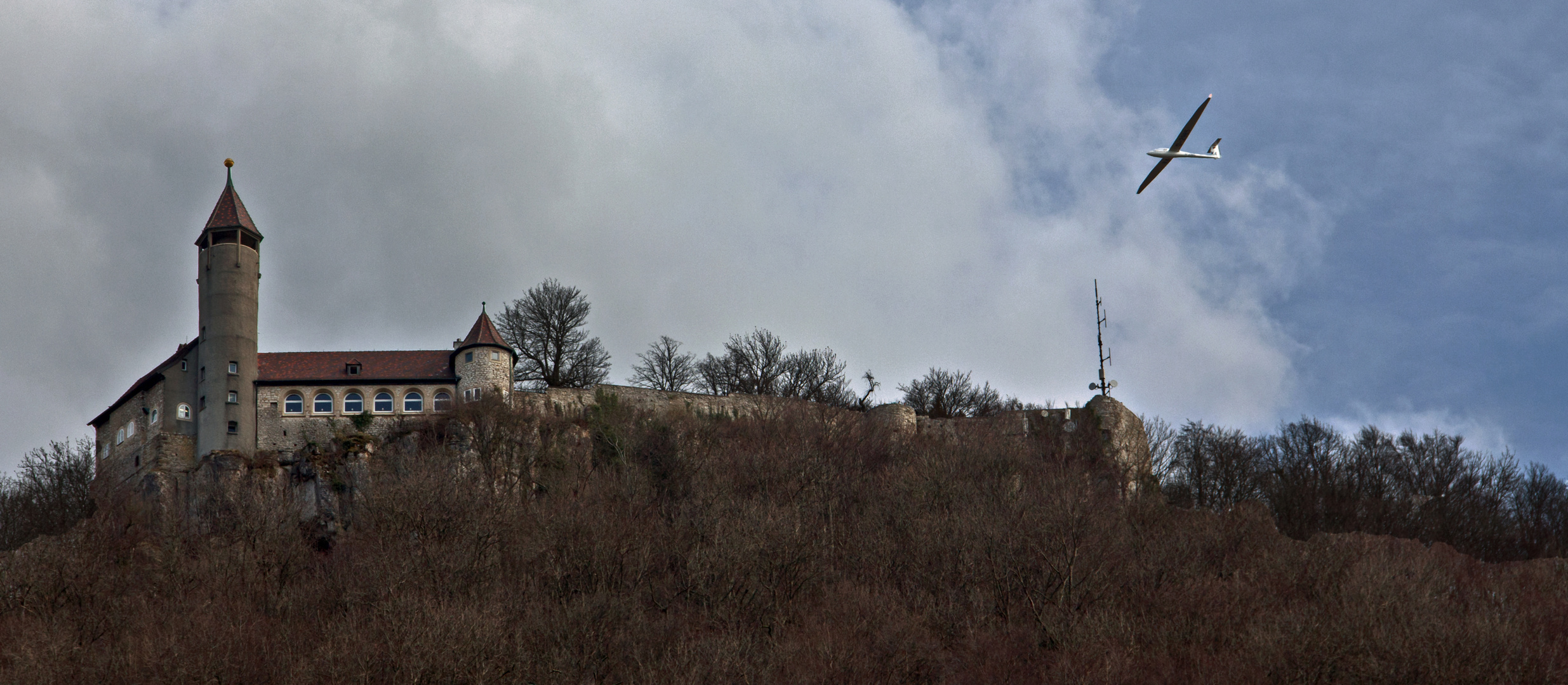 Burg Teck und Segelflieger