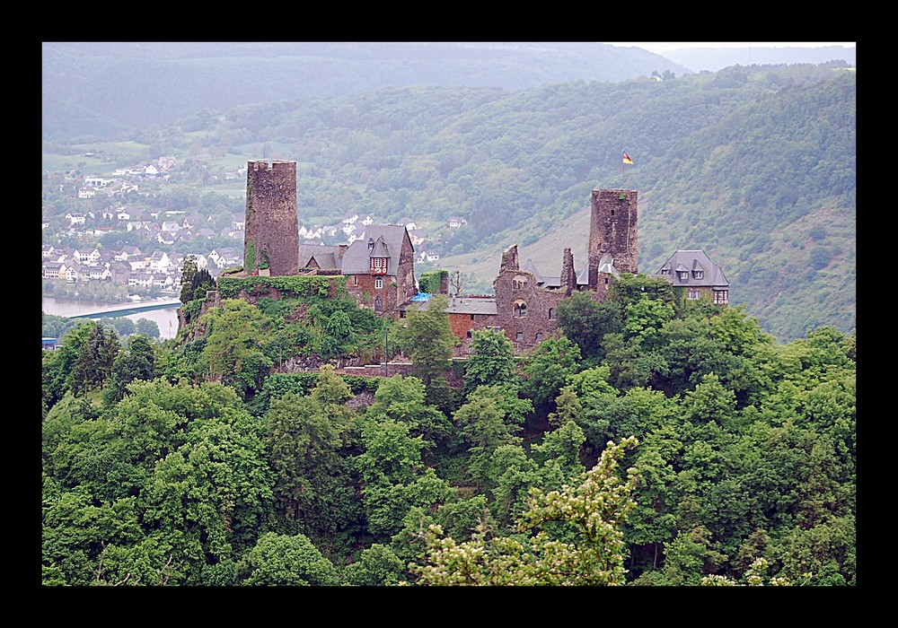 Burg Thurant von hinten