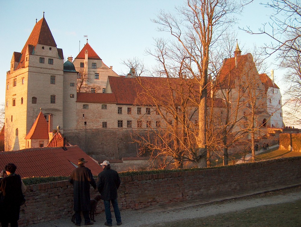 Burg Trausnitz im Abendlicht