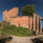 Burg Trifels im Ganzen ....