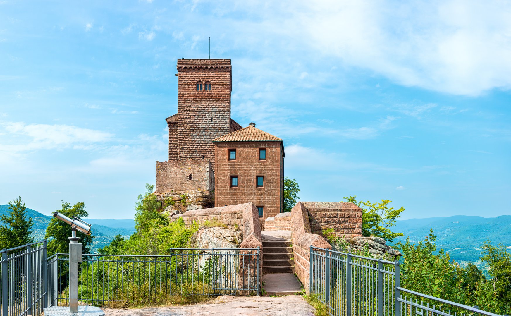 Burg Trifels-Südseite (3)