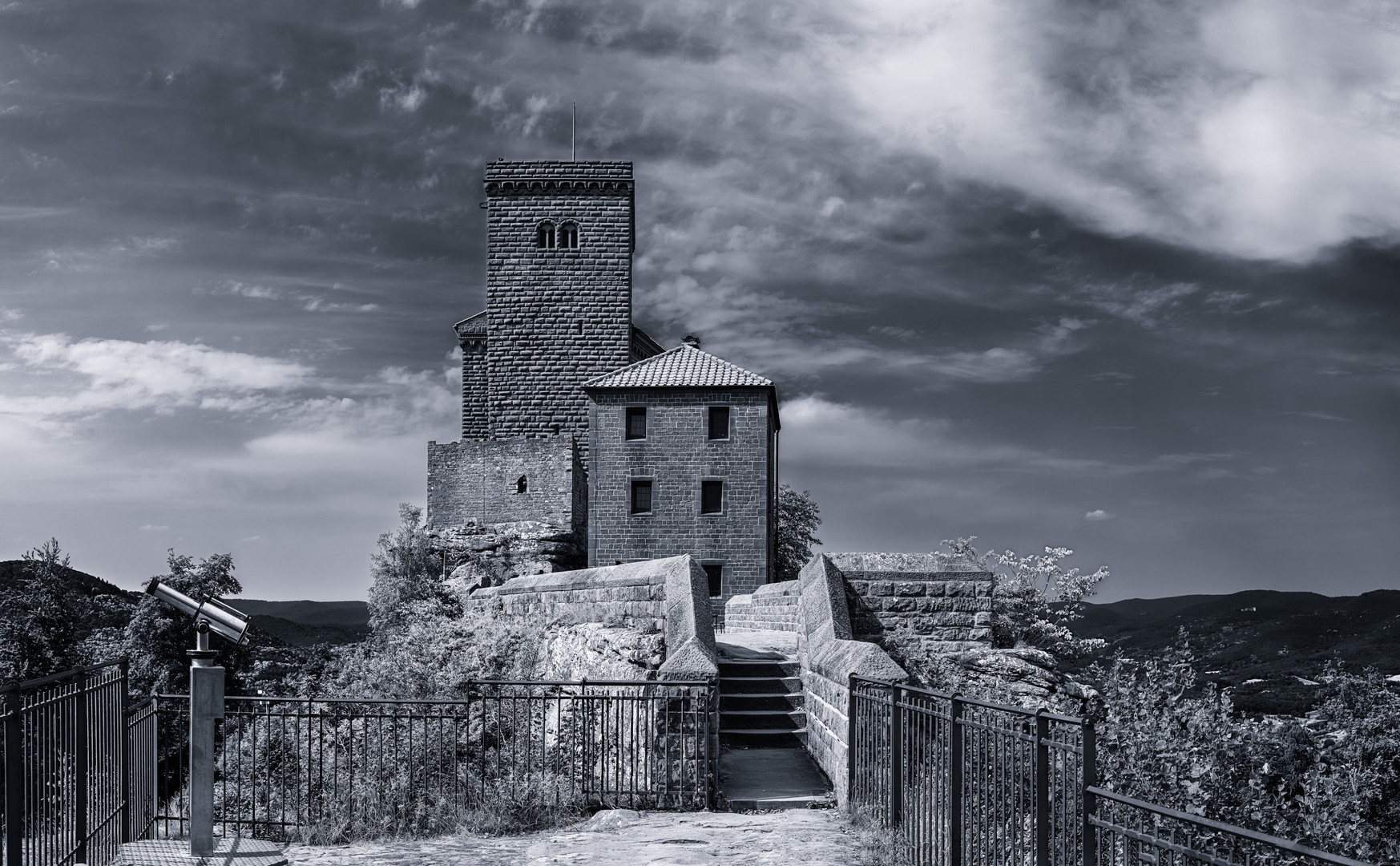 Burg Trifels-Südseite (3)-sw3