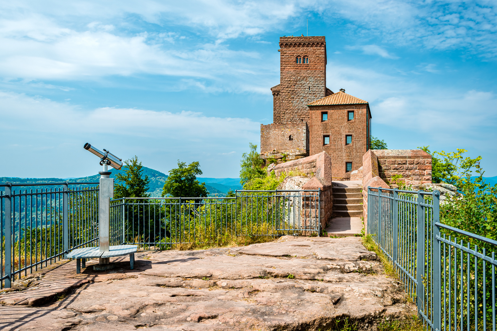 Burg Trifels -Südseite II