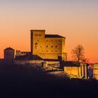 Burg Trifels zur blauen Stunde