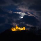 Burg und Mond