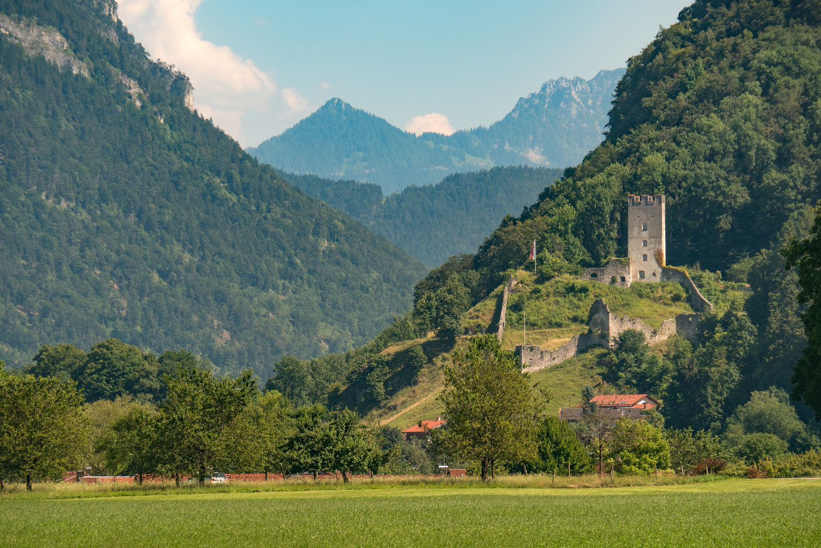 Burg Unterfalkenstein