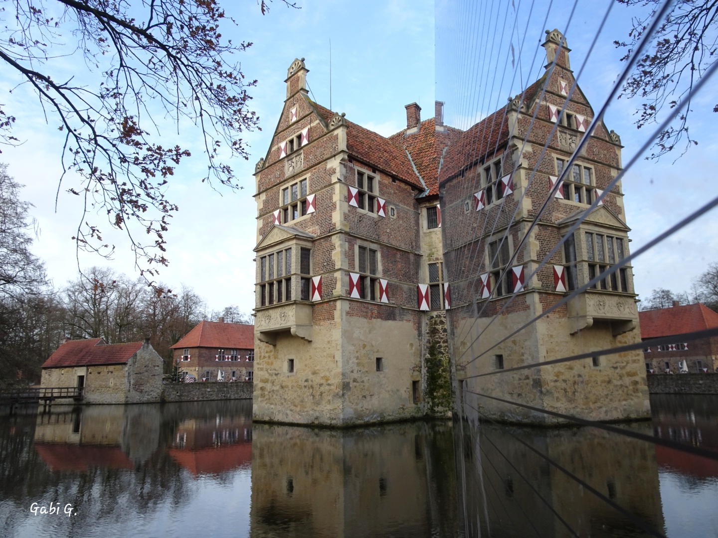 Burg Vischering gespiegelt 