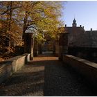 Burg Vischering im Herbst