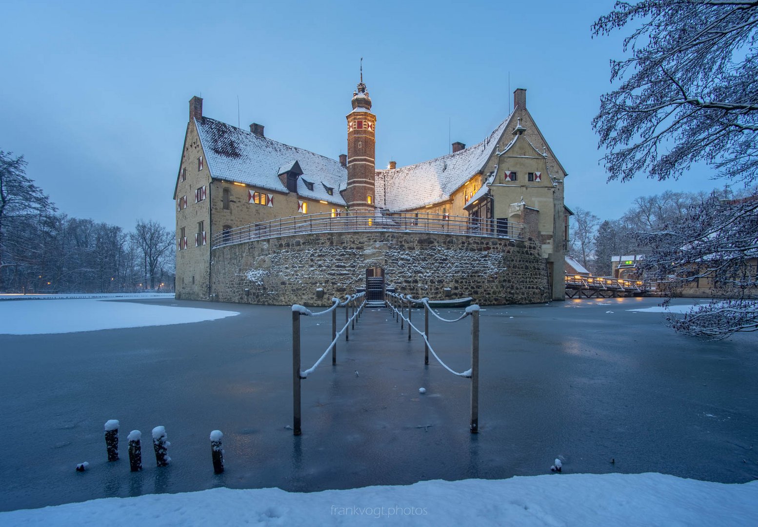 Burg Vischering im Winter