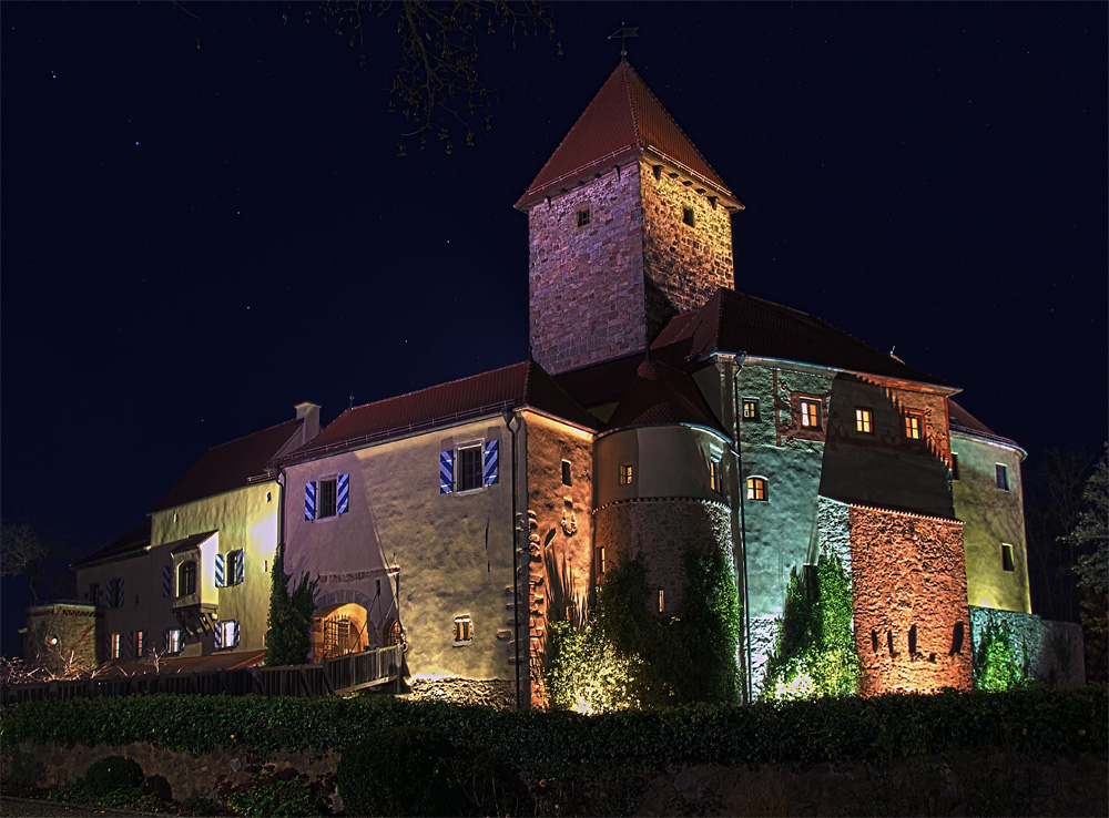 Burg Wernberg bei Nacht