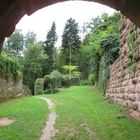 Burg Wildenberg - Blick durch einen Rundbogen