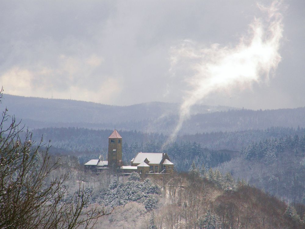 Burg Windeck Weinheim im Schnee 06.03.2010