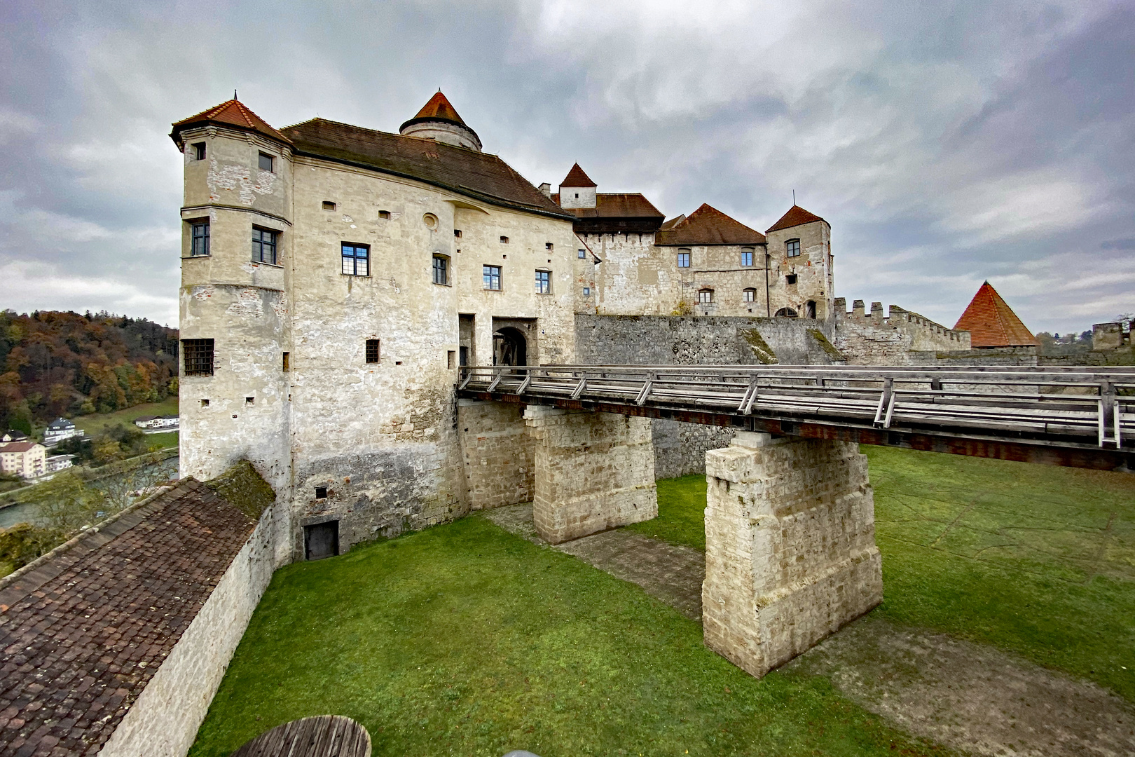 Burg zu Burghausen im Herbst