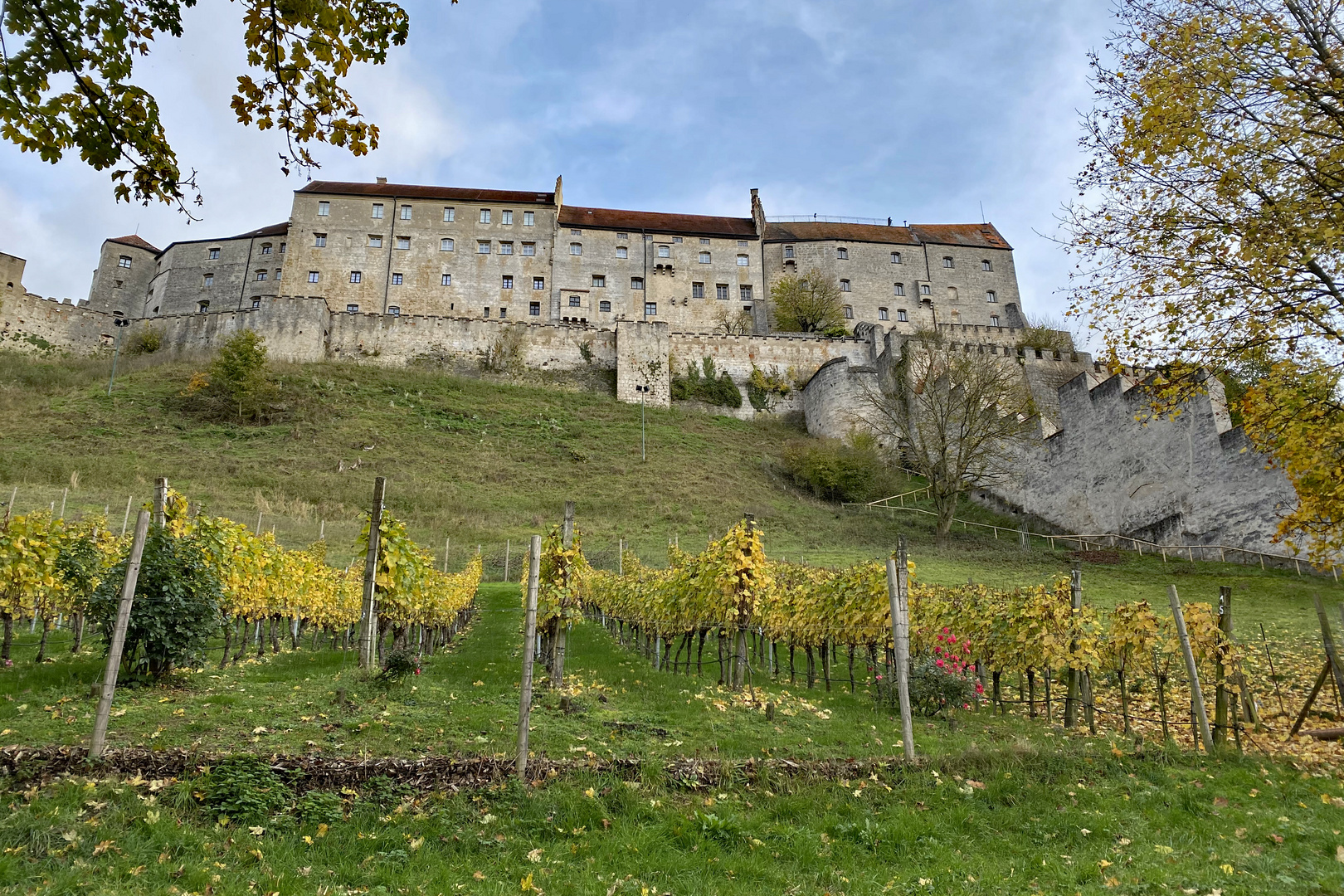 Burg zu Burghausen im Herbst Foto & Bild architektur, deutschland