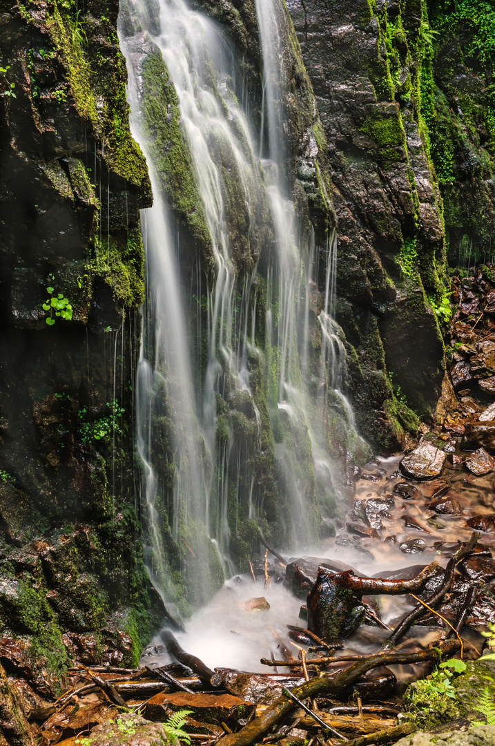 Burgbach-Wasserfall II