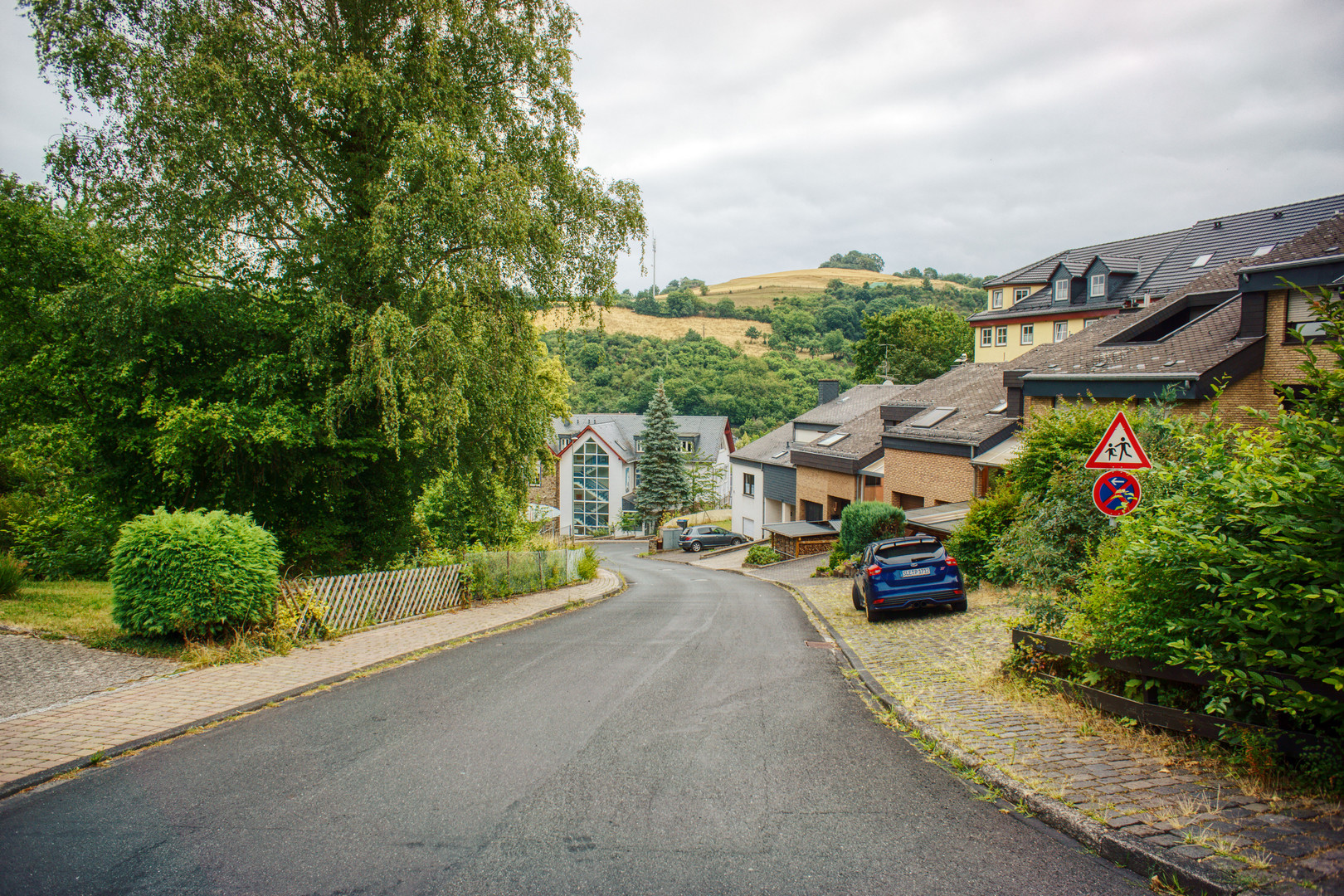 BurgBrohl's street