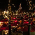 Burger Weihnachtsmarkt Bude an Bude