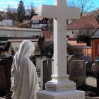 Burghalde Friedhof Kempten; Maria und Kreuz
