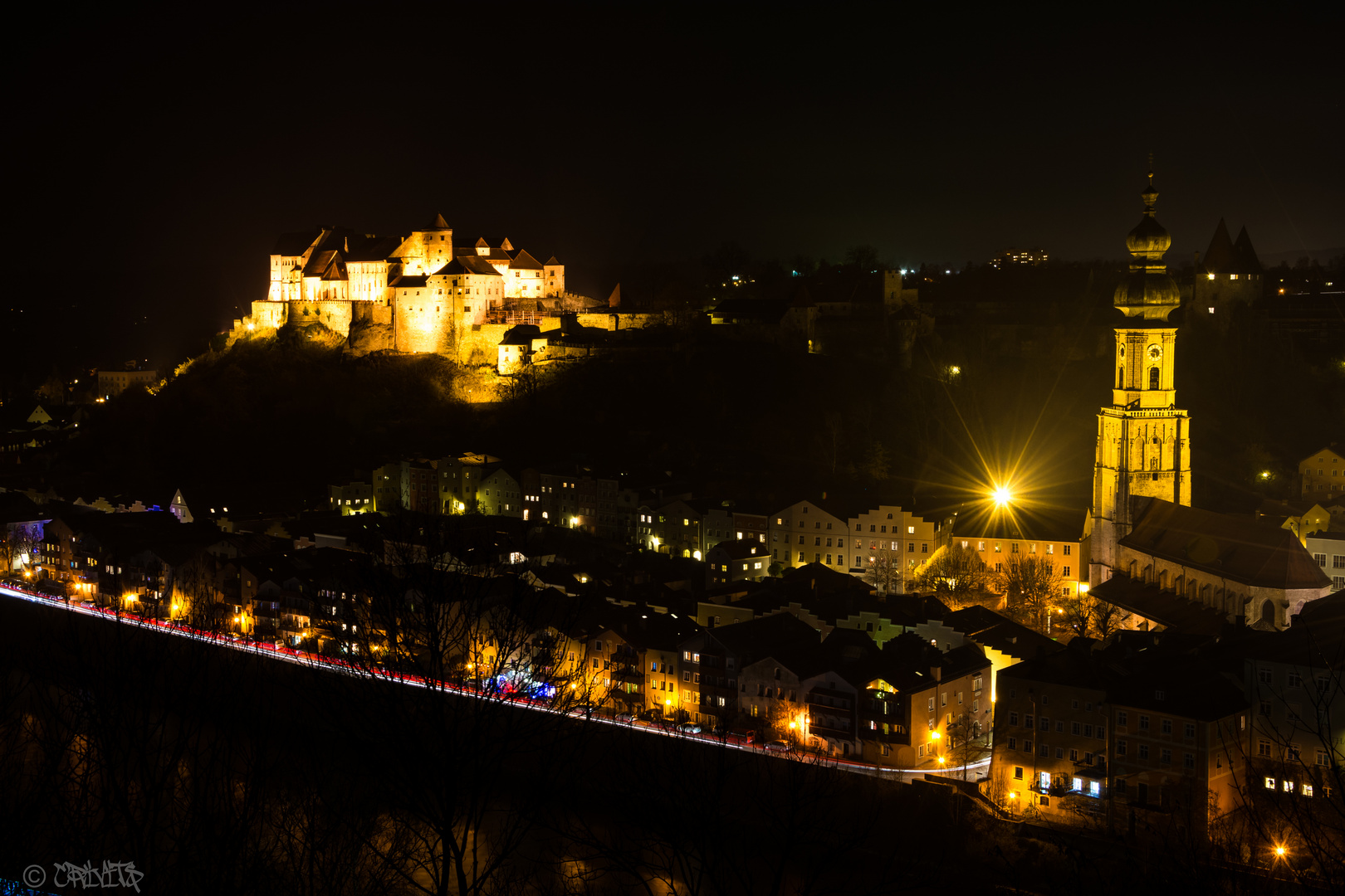 Burghausen bei Nacht