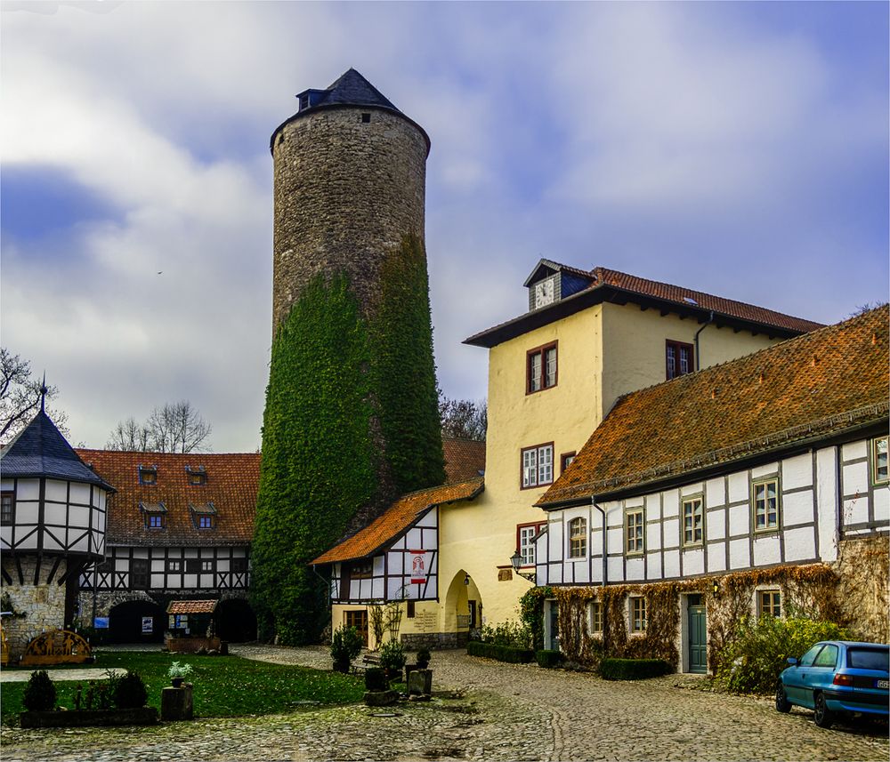 Burghof der Burg Westerburg