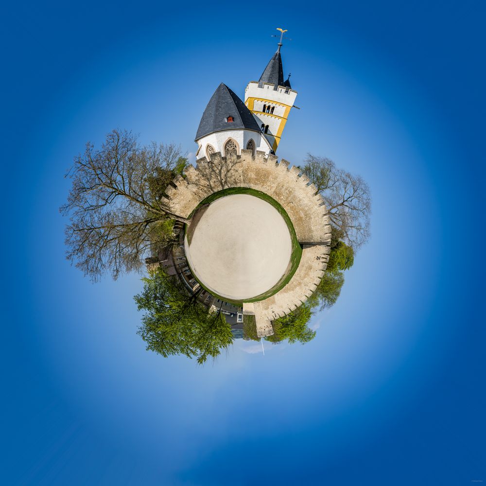 Burgkirche Ingelheim - Little Planet (3f)