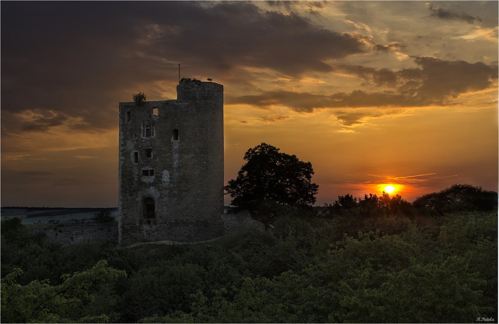 Burgruine Arnstein am Abend