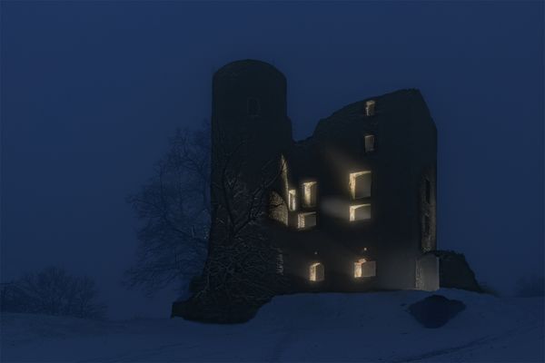 Burgruine Arnstein im Nebel