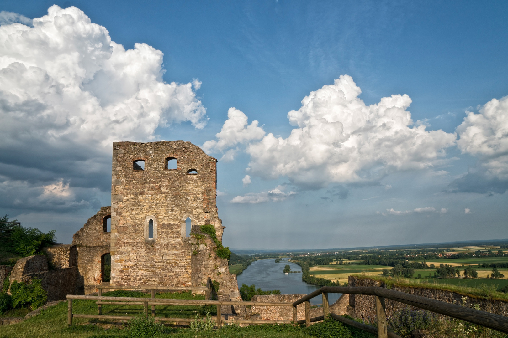 Burgruine Donaustauf